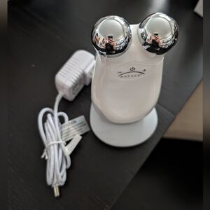 nuface micro current device